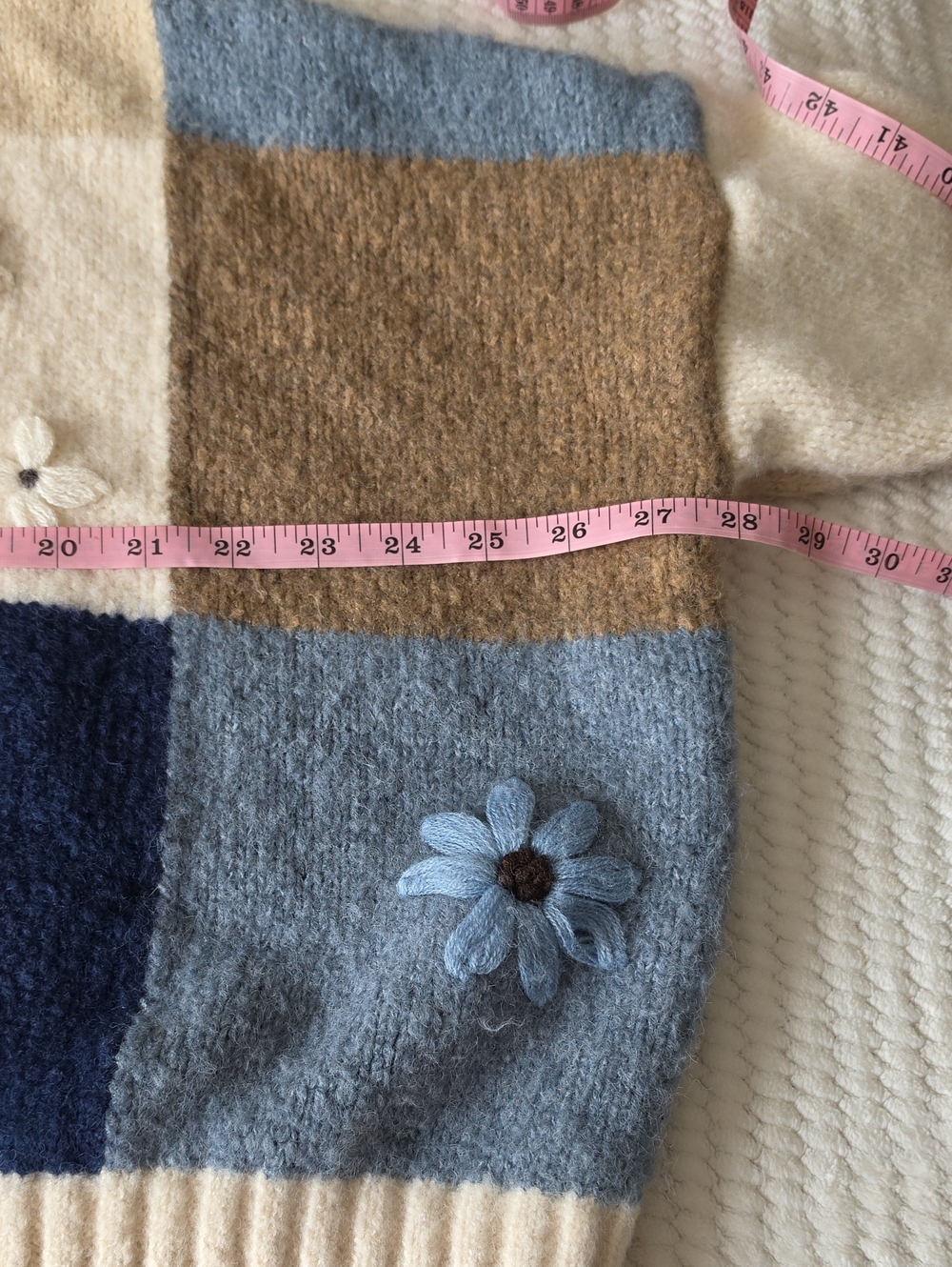 Luna Ivy Cream & Blue Colorblock Floral Knit Cardigan Sweater - Picture 3 of 8